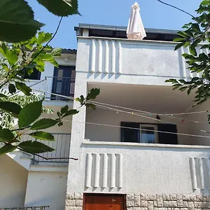 Apartment Kero New Value 2023 Fully Ac, Poreč